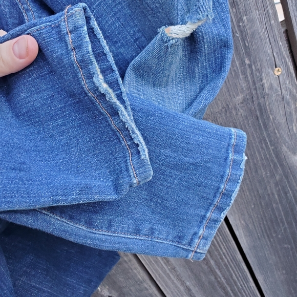 Joe's Jeans Distressed Jeans - Picture 5 of 10